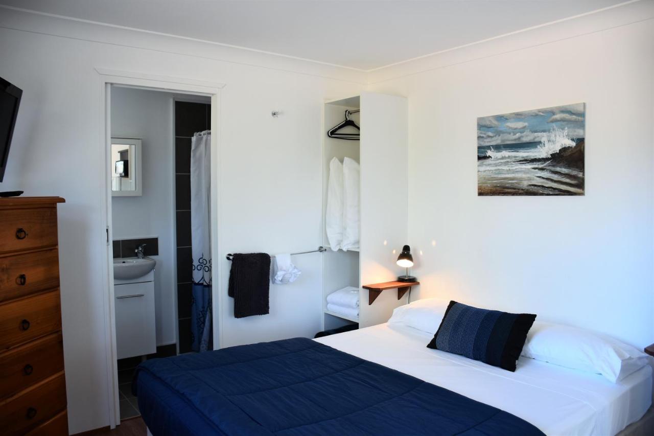 Mt Larcom Tourist Park Hotel Mount Larcom Kültér fotó